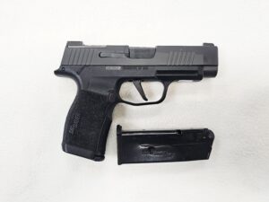 SIG SAUER P365 XL Semi-Auto Pistol w/ XRAY3 Night Sights 9mm (780J)