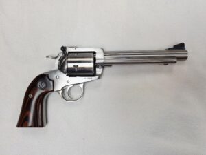 Ruger New Model Super Blackhawk Bisley 6.5 Stainless Revolver .480 Ruger (589K)