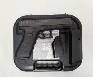 Glock G22 (GEN 3) .40 S&W Semi-Auto Pistol (632J)